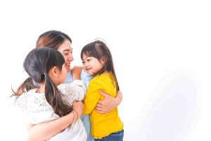 病棟保育士とは？給料や資格、仕事内容をご紹介。やりがいや大変なことなど徹底解説