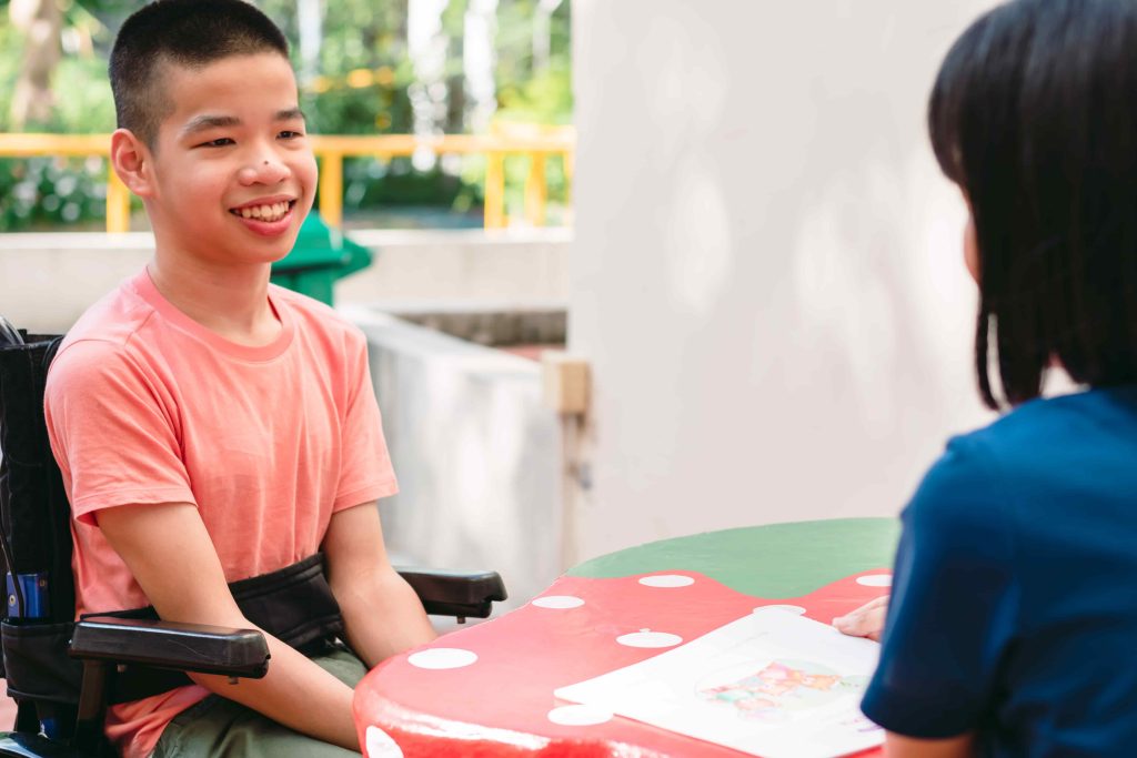 児童指導員の履歴書・職務経歴書の書き方【年齢別】アドバイス・注意点！【保育士人材バンク】
