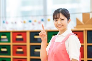 認可外保育施設とは？保育士の給料や働くメリット・デメリットをご紹介！