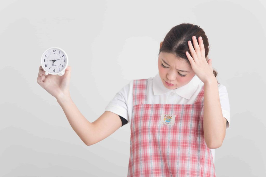 保育士の勤務時間は長い？【保育士人材バンク】