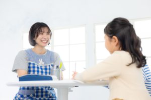 学童指導員に向いてる人はどんな人？目指すメリットもご紹介