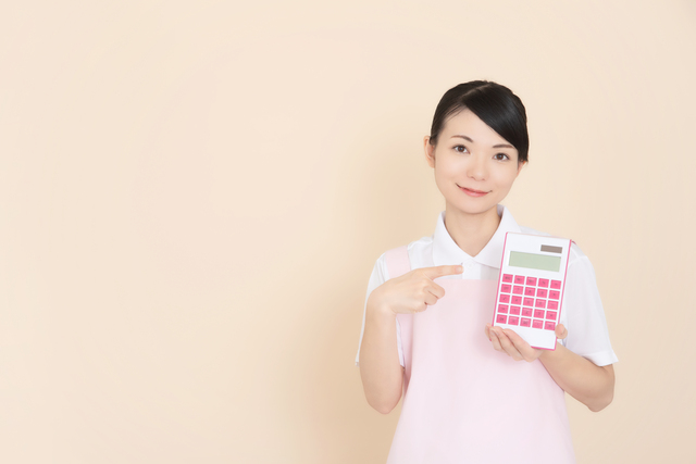 【データ検証】保育士の給料は本当に安いのか？現状を正しく把握する